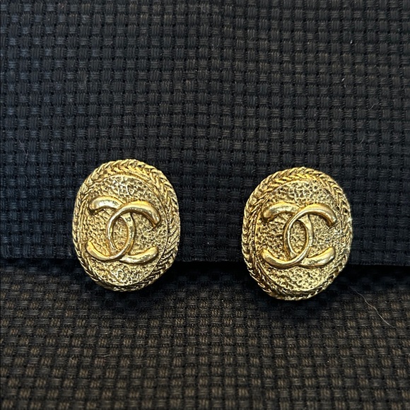 CHANEL Textured Gold Earrings - Picture 1 of 3
